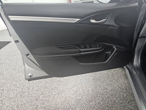 Used 2016 Honda Civic EX-T image 12