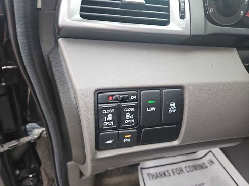 Used 2014 Honda Odyssey Touring image 17