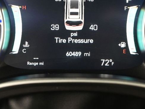 Used 2024 Chrysler Pacifica Touring-L FWD image 30