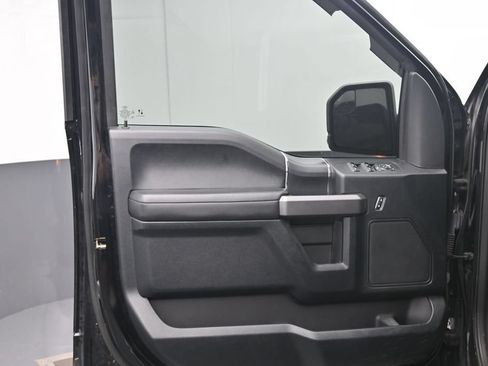 Used 2020 Ford F150 XLT w/ Equipment Group 302A Luxury AWD/4WD image 17