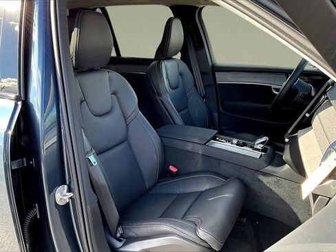 New 2026 Volvo XC90 B6 Ultra w/ Protection Package image 11