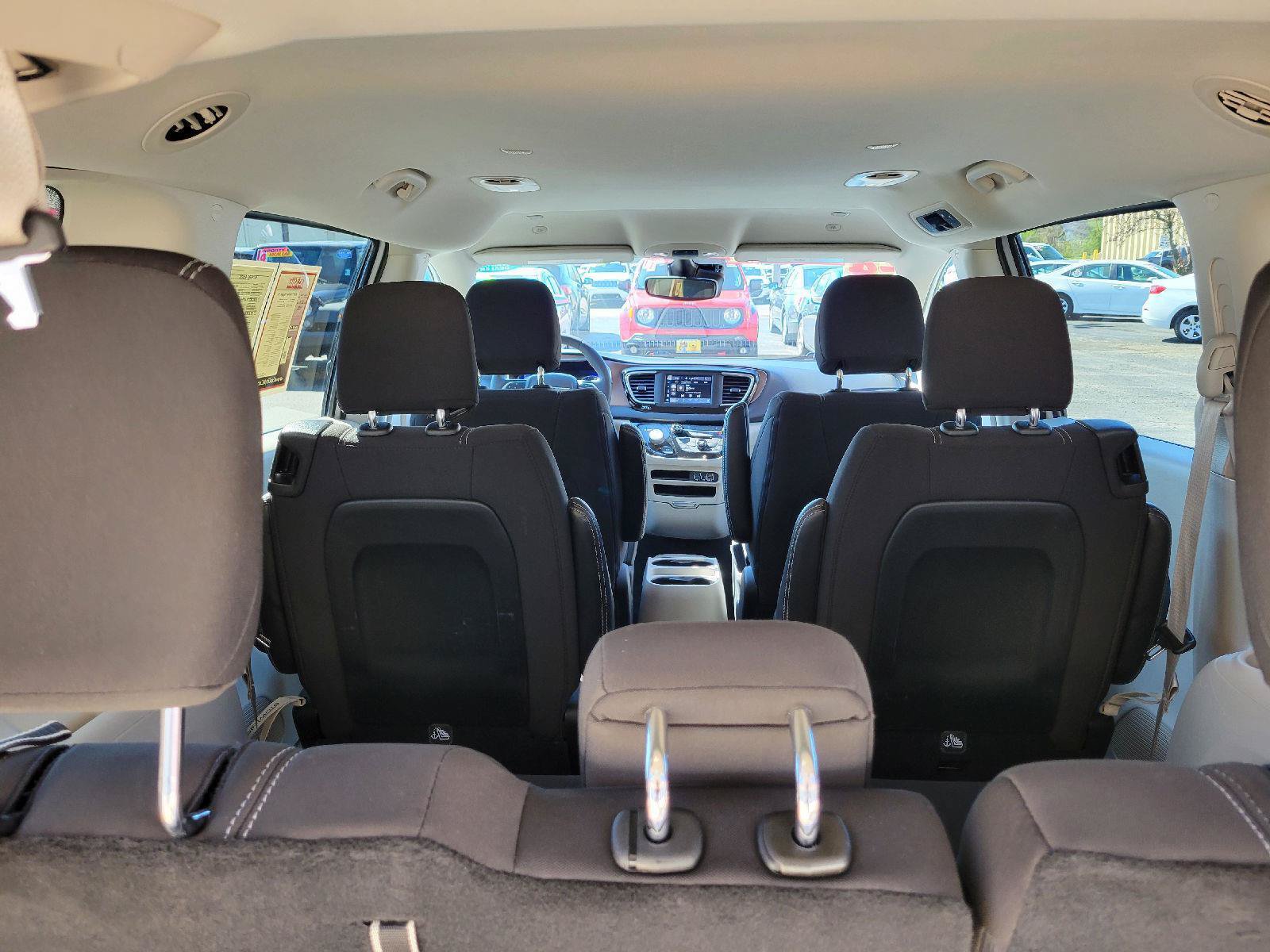 Used 2024 Chrysler Voyager LX FWD image 30