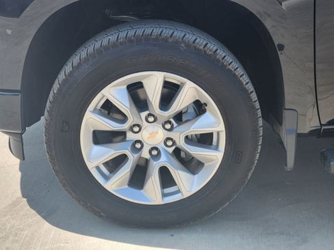 New 2025 Chevrolet Silverado 1500 Custom image 10