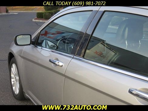 Used 2014 Chrysler 200 Limited w/ Sun/Sound Group image 26