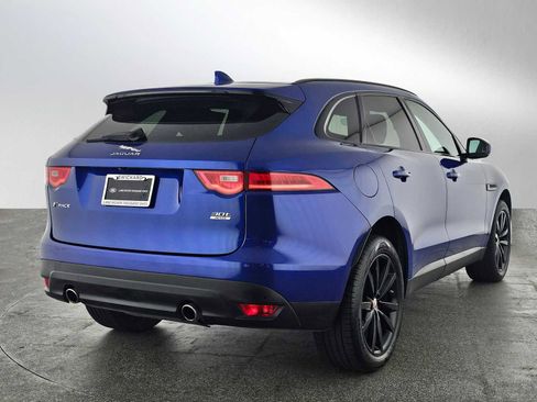 Used 2019 Jaguar F-PACE Prestige image 7