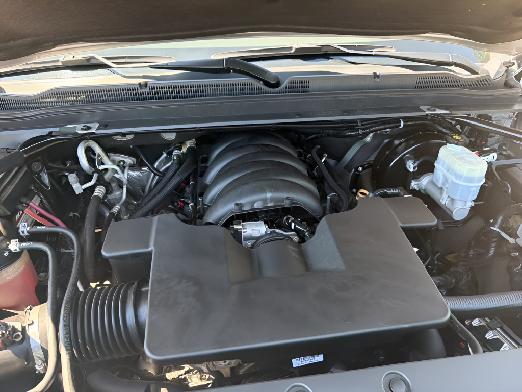 Used 2020 Chevrolet Suburban Premier RWD image 15