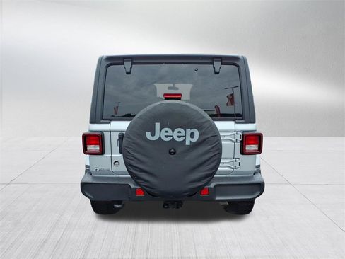 Used 2023 Jeep Wrangler Sahara w/ Cold Weather Group image 5