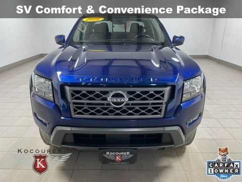 Used 2022 Nissan Frontier SV image 2