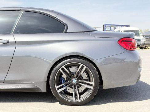 Used 2018 BMW M4 Convertible image 50