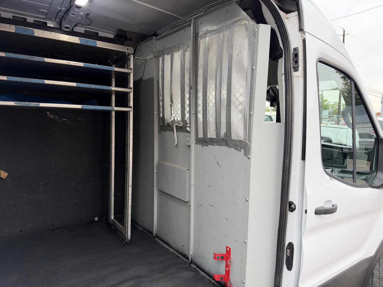 Used 2022 Ford Transit 250 Medium Roof AWD w/ Interior Upgrade Package image 25