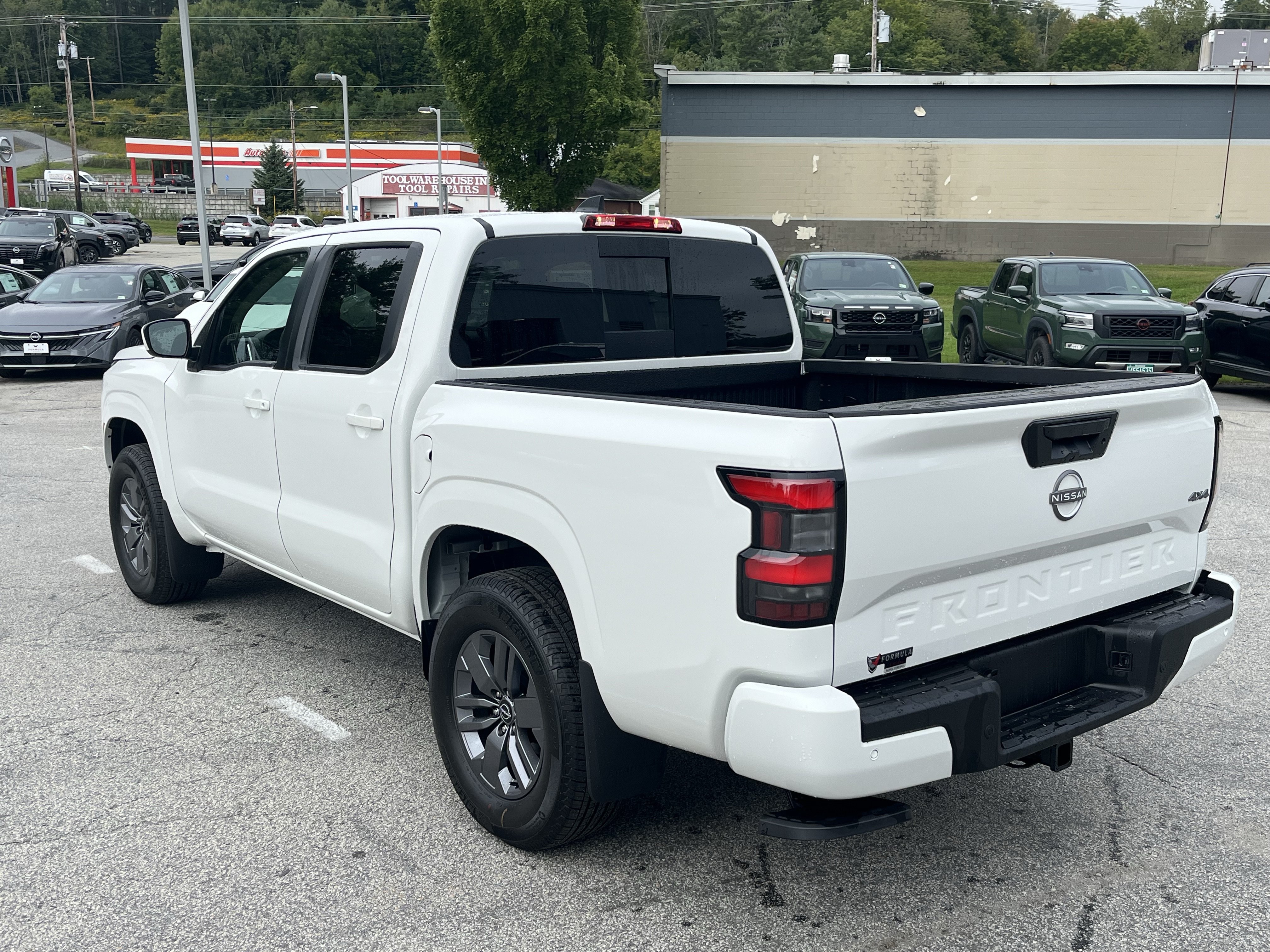 New 2026 Nissan Frontier SV w/ All-Weather Content Package AWD/4WD image 5