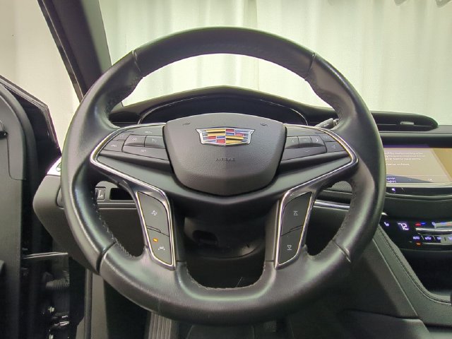 Certified 2023 Cadillac XT5 Luxury AWD/4WD image 10