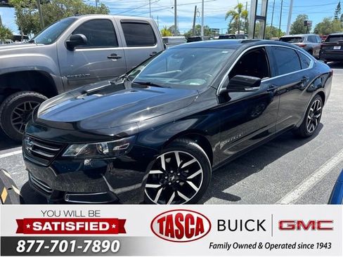 Used 2017 Chevrolet Impala LT FWD image 2