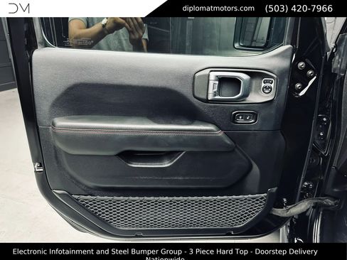 Used 2018 Jeep Wrangler Unlimited Rubicon AWD/4WD image 24