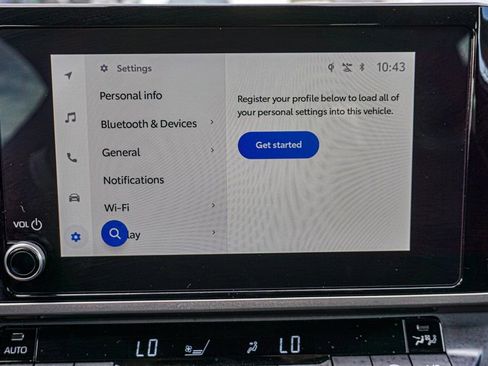 Used 2025 Toyota Camry SE image 30