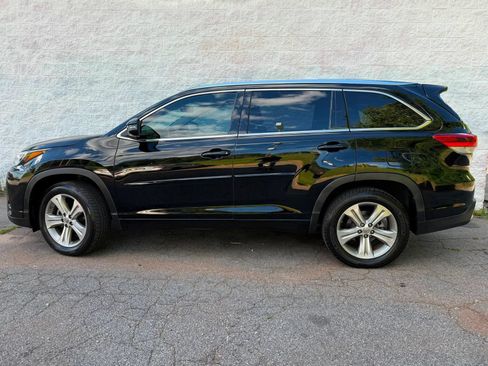 Used 2018 Toyota Highlander Limited FWD image 6