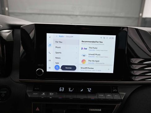 Used 2025 Toyota Camry LE w/ Convenience Package image 14