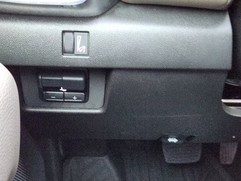 Certified 2023 GMC Canyon Denali image 23