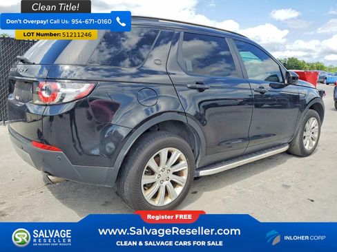 Used 2019 Land Rover Discovery Sport SE AWD/4WD image 4