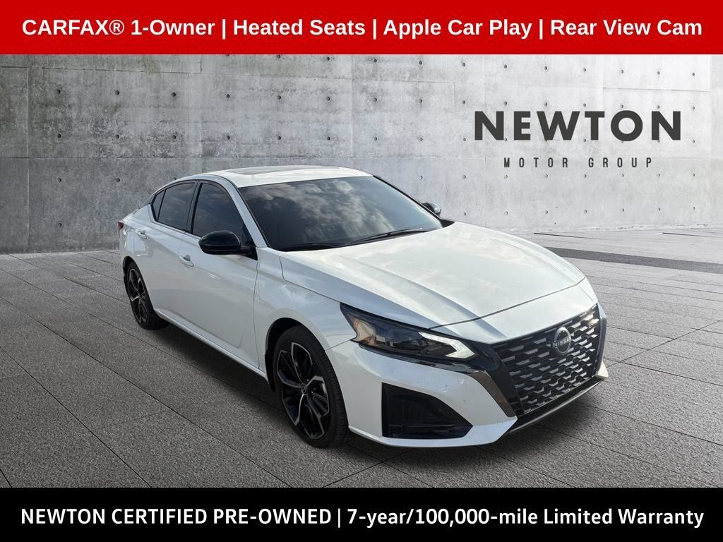 Used 2024 Nissan Altima 2.5 SR w/ SR Premium Package FWD image 1