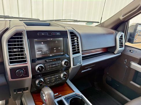 Used 2015 Ford F150 King Ranch w/ Equipment Group 601A Luxury image 19