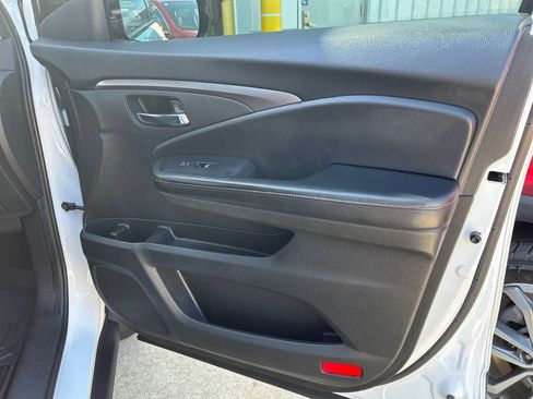 Used 2019 Honda Ridgeline Sport image 31