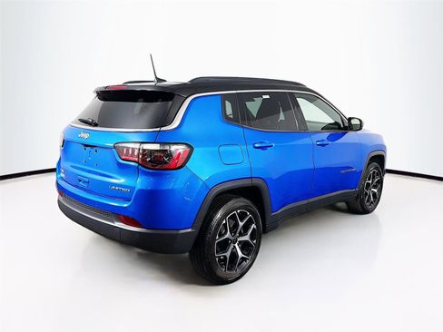 Used 2025 Jeep Compass Limited AWD/4WD image 7