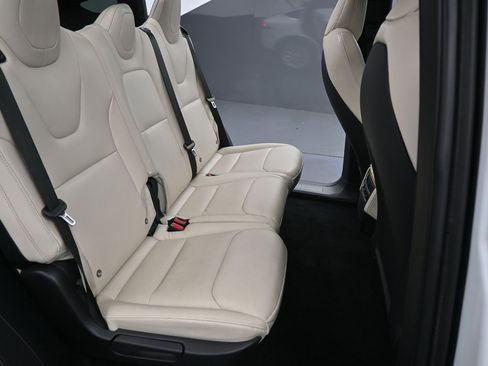 Used 2021 Tesla Model X Long Range image 32