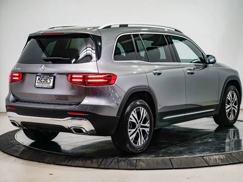 Used 2026 Mercedes-Benz GLB 250 image 4