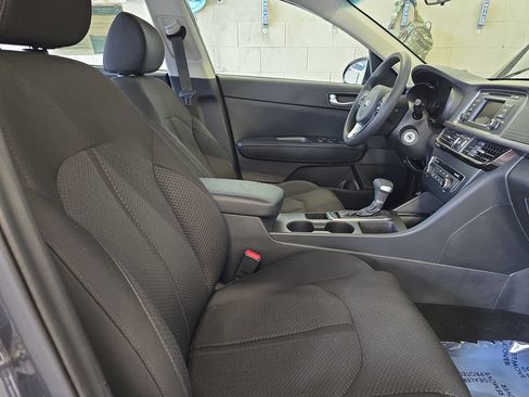 Used 2017 Kia Optima LX FWD image 10