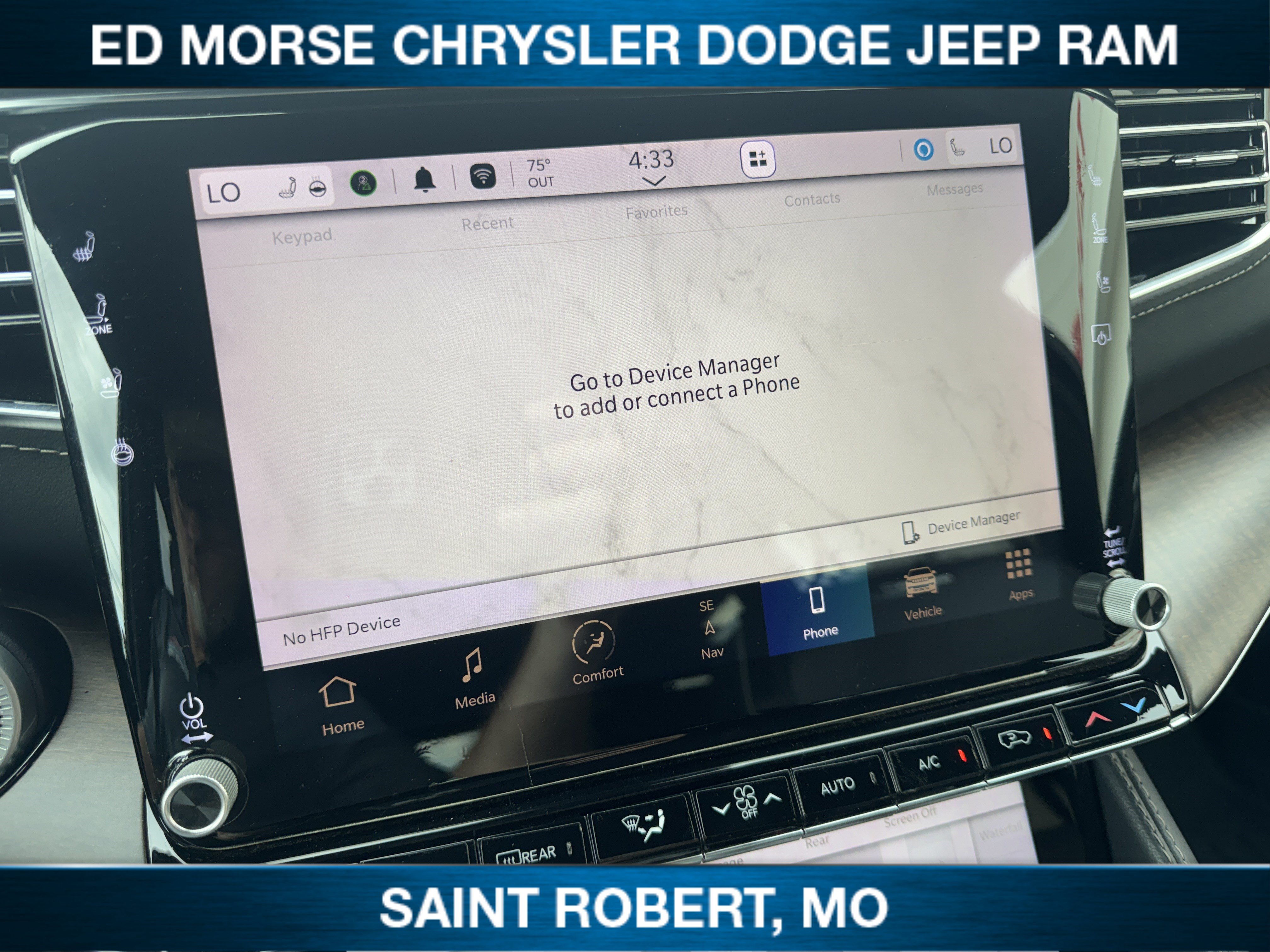 Used 2023 Jeep Grand Wagoneer L Series II AWD/4WD image 17