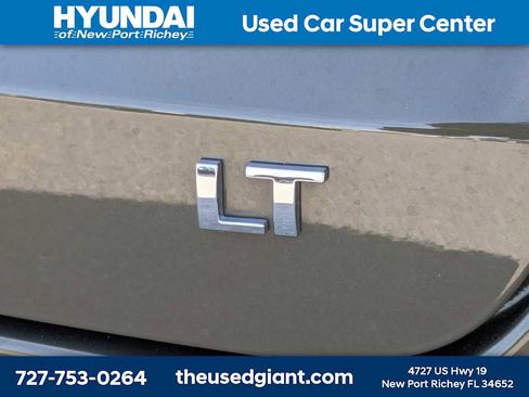 Used 2024 Chevrolet Trax LT w/ LT Convenience Package image 13