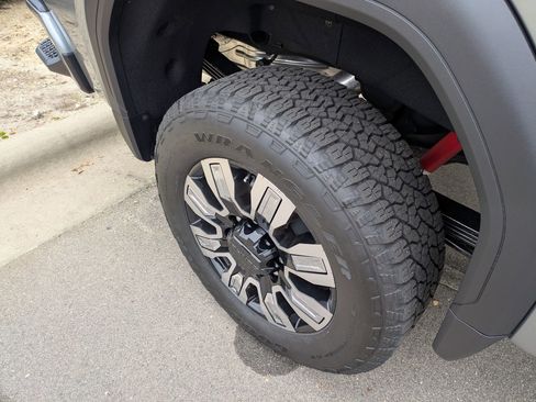 Used 2026 GMC Sierra 2500 Denali w/ Denali Reserve Package image 37