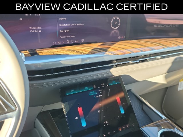 Used 2025 Cadillac Escalade Premium Luxury Platinum AWD/4WD image 35