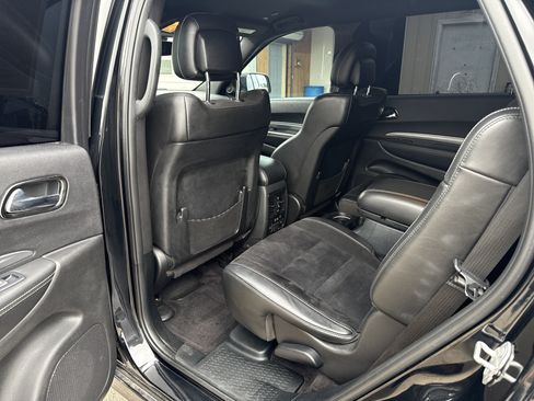 Used 2018 Dodge Durango SRT w/ Technology Group AWD/4WD image 15