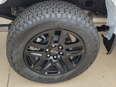 New 2026 Chevrolet Silverado 1500 RST w/ RST Select Package RWD image 5