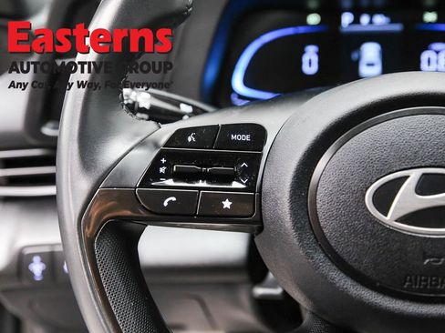 Used 2025 Hyundai Elantra Sport w/ Cargo Package image 15