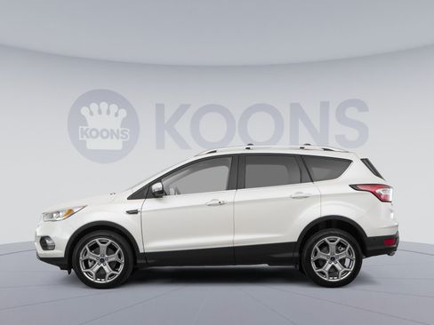 Used 2017 Ford Escape Titanium w/ Equipment Group 301A AWD/4WD image 2