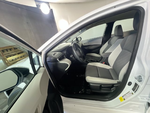 Used 2026 Toyota Corolla LE FWD image 14
