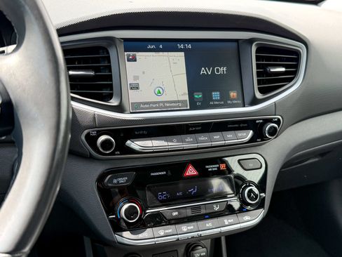 Used 2019 Hyundai Ioniq Limited FWD image 20