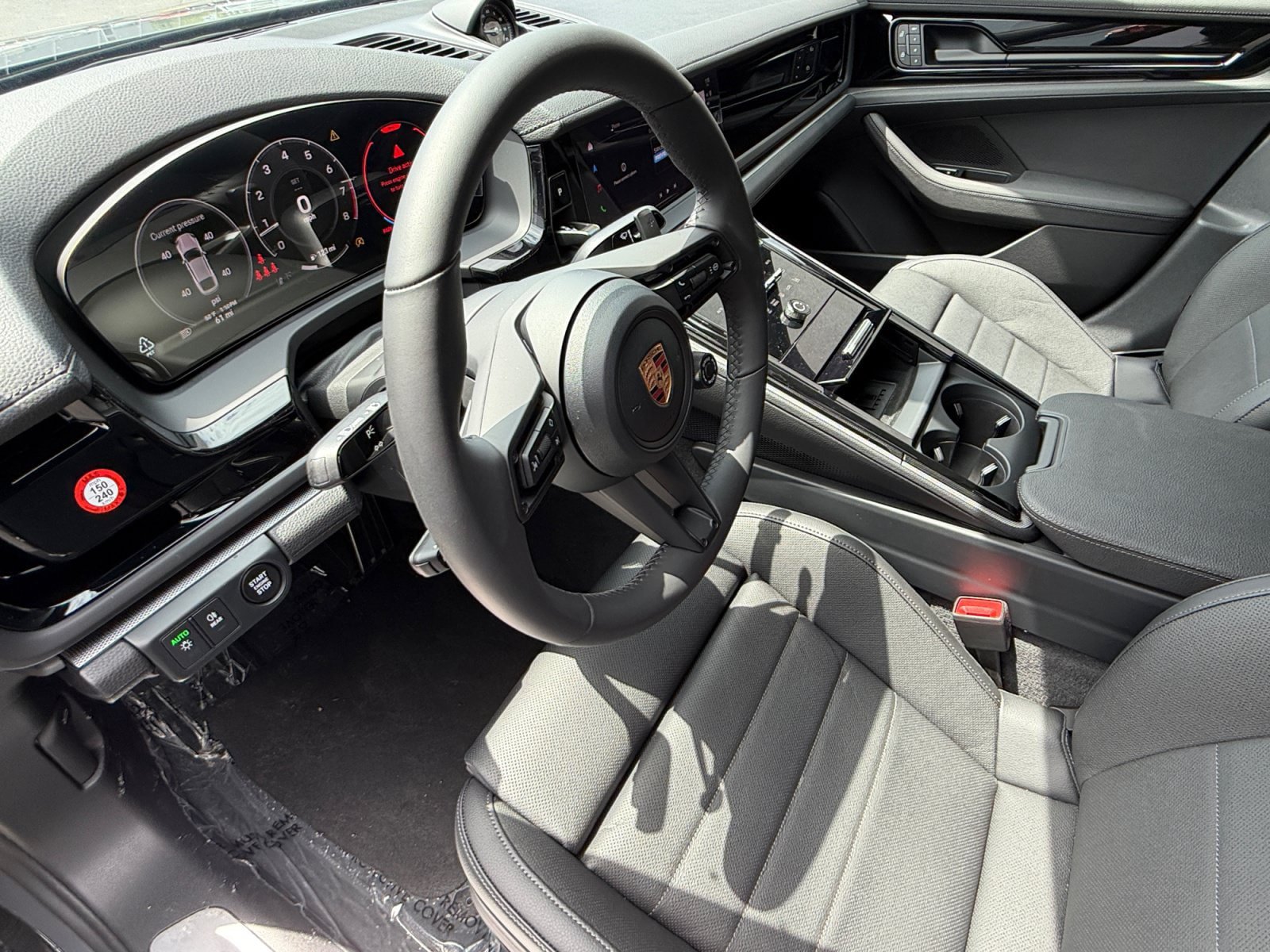 New 2026 Porsche Panamera 4 AWD/4WD image 4