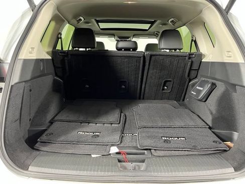 Certified 2025 Nissan Rogue SV w/ SV Premium Package FWD image 48