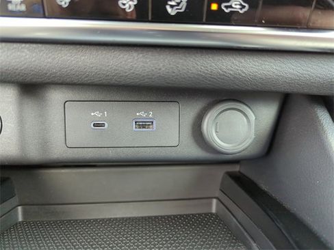 Certified 2023 Nissan Rogue SV image 31