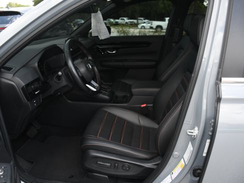 Used 2025 Honda CR-V Sport Touring image 8