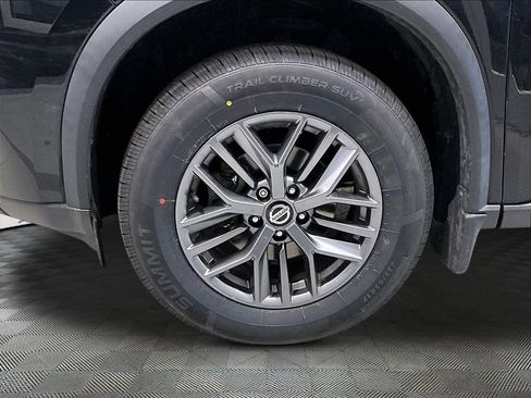 Used 2021 Nissan Rogue S AWD/4WD image 26