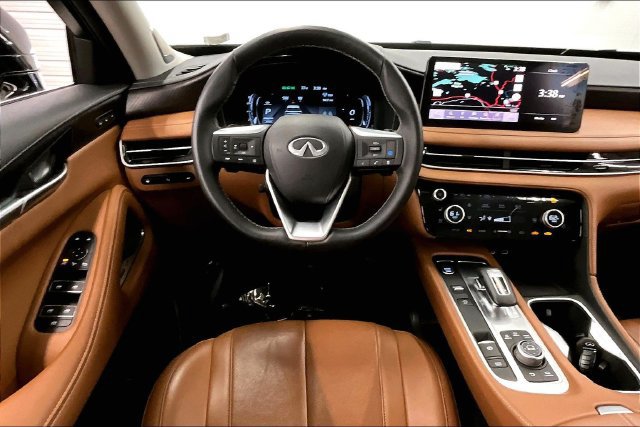 Used 2024 INFINITI QX60 Sensory AWD/4WD image 6