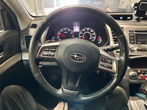 Used 2013 Subaru Outback 2.5i Premium w/ All-Weather Pkg AWD/4WD image 17