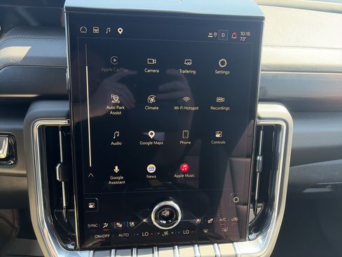 Used 2026 GMC Yukon Denali w/ LPO, Floor Liner Package AWD/4WD image 28
