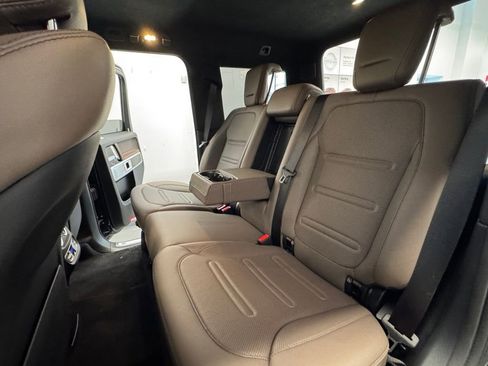 Used 2022 Mercedes-Benz G 550 G 550 image 11