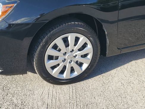 Used 2017 Nissan Sentra SV image 5